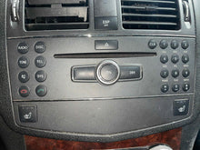 Load image into Gallery viewer, RADIO Mercedes-Benz C250 C300 C350 C63 2010 10 - NW600076