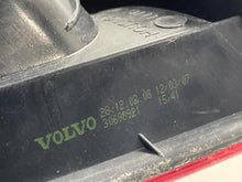 Load image into Gallery viewer, TAIL LIGHT LAMP ASSEMBLY Volvo V50 2005 05 2006 06 2007 07 Right - NW602025