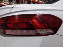 Load image into Gallery viewer, OUTER TAIL LIGHT LAMP Volkswagen Passat 2020 20 Right - NW603170