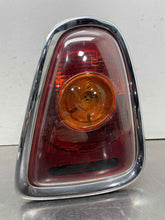 Load image into Gallery viewer, TAIL LAMP LIGHT - NW603639
