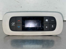 Load image into Gallery viewer, Temperature Controls Chrysler Pacifica 2018 - NW605397