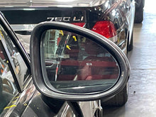 Load image into Gallery viewer, SIDE VIEW DOOR MIRROR Macan 2015 15 2016 16 2017 17 2018 18 Right - NW606045