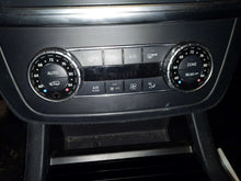 Load image into Gallery viewer, FRONT TEMPERATURE CONTROLS Gl350 Gl450 Gl550 GL63 14-19 - NW607316