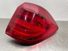 Load image into Gallery viewer, TAIL LIGHT LAMP ASSEMBLY Gl350 Gl450 Gl550 GL63 AMG 13-16 Right - NW607246