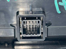 Load image into Gallery viewer, FRONT TEMPERATURE CONTROLS Highlander 14 15 16 17 18 19 - NW607940
