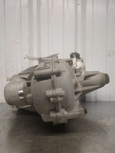Load image into Gallery viewer, Transfer Case SUBURBAN 1500 2018 - NW609380
