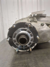 Load image into Gallery viewer, Transfer Case SUBURBAN 1500 2018 - NW609380