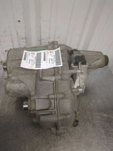 Load image into Gallery viewer, Transfer Case SUBURBAN 1500 2018 - NW609380