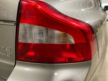 Load image into Gallery viewer, TAIL LIGHT LAMP ASSEMBLY Volvo S80 07 08 09 10 11 12 13 Right - NW610330