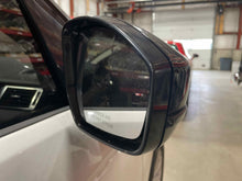 Load image into Gallery viewer, SIDE VIEW DOOR MIRROR 2015 15 2016 16 2017 17 Right - NW610848