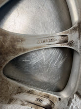 Load image into Gallery viewer, Wheel Rim BMW Z4 2007 - NW611073