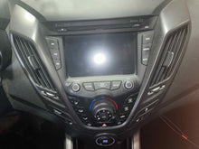 Load image into Gallery viewer, Radio Hyundai Veloster 2016 - NW611162