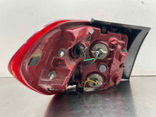 Load image into Gallery viewer, OUTER TAIL LIGHT LAMP Kia Sorento 2016 16 2017 17 2018 18 Right - NW611680