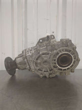 Load image into Gallery viewer, TRANSFER CASE Kia Telluride 20 21 22 23 24 - NW611793