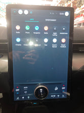Load image into Gallery viewer, Info-Gps Screen MUSTANG MACH-E 2021 - NW612970