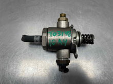 Load image into Gallery viewer, FUEL PUMP Audi A4 A5 Q5 2009 09 2010 10 2011 11 2012 12 - NW613910