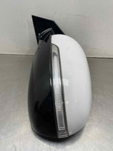 Load image into Gallery viewer, SIDE VIEW DOOR MIRROR Kia Sorento 17 18 19 20 Left - NW614606