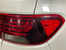 Load image into Gallery viewer, OUTER TAIL LIGHT LAMP Kia Sorento 2019 19 2020 20 Right - NW614857