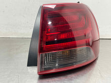 Load image into Gallery viewer, OUTER TAIL LIGHT LAMP Kia Sorento 2019 19 2020 20 Right - NW614857