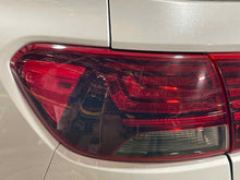 Load image into Gallery viewer, OUTER TAIL LIGHT LAMP Kia Sorento 2019 19 2020 20 Left - NW615090
