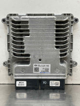 Load image into Gallery viewer, ECU ECM Computer Kia Sorento 2019 - NW615011