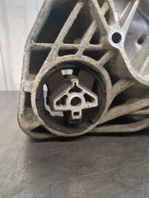 Load image into Gallery viewer, TRANSFER CASE BMW X6 2013 13 2014 14 - NW616084