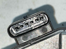 Load image into Gallery viewer, Throttle Body BMW X1 2023 - NW615188