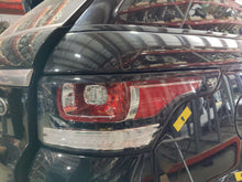 Load image into Gallery viewer, TAIL LIGHT LAMP ASSEMBLY Range Rover Sport 14 15 16 17 Right - NW615641