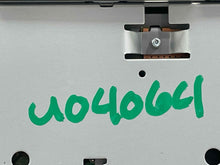 Load image into Gallery viewer, Radio 2022 - NW616357