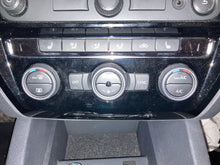 Load image into Gallery viewer, Temperature Controls Volkswagen Jetta 2015 - NW616864