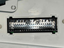 Load image into Gallery viewer, Speedometer Cluster Hyundai Santa Fe 2015 - NW617024