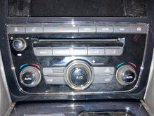 Load image into Gallery viewer, REAR TEMPERATURE CONTROLS Vanden Pl XJ XJL XJR 2010-2015 - NW618941
