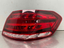 Load image into Gallery viewer, OUTER TAIL LIGHT LAMP E250 Van E250D E300 E350 E400 E550 E63 14-16 Right - NW619903