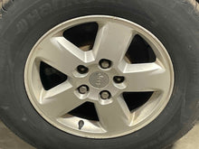 Load image into Gallery viewer, WHEEL RIM Jeep Grand Cherokee 11 12 13 17x8 17x8, 5 lug, 5" - NW619321
