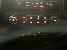 Load image into Gallery viewer, Temperature Controls SIERRA 1500 PICKUP 2015 - NW620248