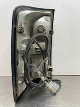 Load image into Gallery viewer, TAIL LIGHT LAMP ASSEMBLY Sierra 1500 Pickup Sierra 2500 14-15 Right - NW620410