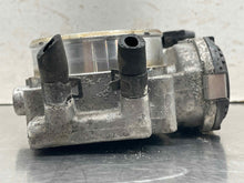Load image into Gallery viewer, Throttle Body Hyundai Genesis 2014 - NW620620