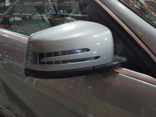 Load image into Gallery viewer, SIDE VIEW DOOR MIRROR C250 C300 C350 C63 2010 10 2011 11 Right - NW620853