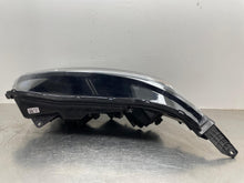 Load image into Gallery viewer, HEADLIGHT LAMP ASSEMBLY Honda CR-V 17 18 19 20 Right - NW621964
