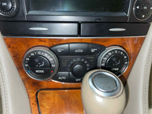 Load image into Gallery viewer, Temperature Controls Mercedes-Benz SL55 2009 - NW621693