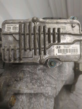 Load image into Gallery viewer, TRANSFER CASE Hyundai Genesis 2015 15 2016 16 2017 17 - NW622442