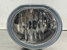 Load image into Gallery viewer, FOG LIGHT Toyota Matrix Vibe 2003 03 2004 04 2005 05 06 07 08 Right - NW622617