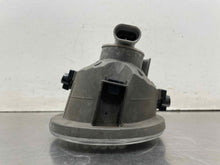 Load image into Gallery viewer, FOG LIGHT Toyota Matrix Vibe 2003 03 2004 04 2005 05 06 07 08 Right - NW622617