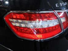 Load image into Gallery viewer, OUTER TAIL LIGHT LAMP E300 E350 E400 E550 E63 10 11 12 13 Left - NW623452