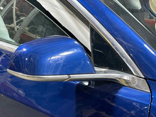 Load image into Gallery viewer, Side View Door Mirror TESLA MODEL 3 2019 - NW624384