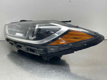 Load image into Gallery viewer, HEADLIGHT LAMP ASSEMBLY - NW625273