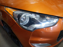 Load image into Gallery viewer, HEADLIGHT LAMP ASSEMBLY Hyundai Veloster 12 13 14 15 16 17 Right - NW625841