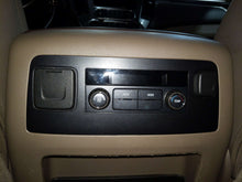 Load image into Gallery viewer, TEMPERATURE CONTROLS Chevrolet Suburban 1500 Tahoe 15 16 17 - NW625690