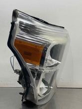 Load image into Gallery viewer, HEADLIGHT LAMP ASSEMBLY F250SD Pickup F350SD Pickup 11-16 Right - NW626118