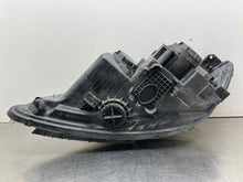 Load image into Gallery viewer, HEADLIGHT LAMP ASSEMBLY Kia Sorento 2014 14 Right - NW627088